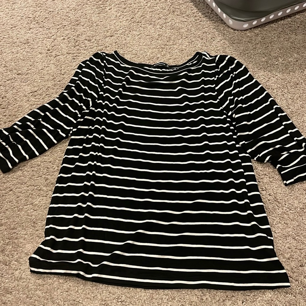 Black and White stripe shirt, size medium. Never worn. No tags.